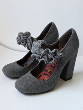 ROCKET DOG GRAY WOOL MARY JANE STYLE HIGH HEEL PUMPS SZ 7.5 M